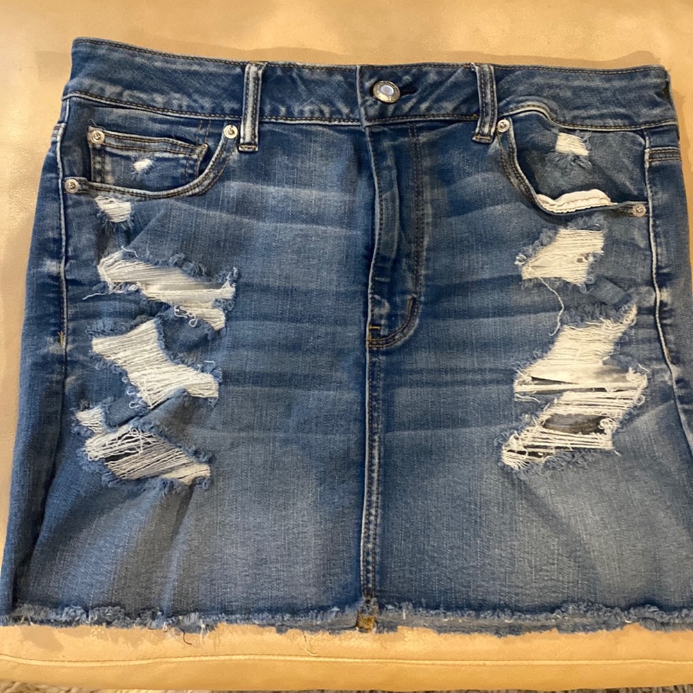American Eagle, high rise mini, size 14, light blue, nwot